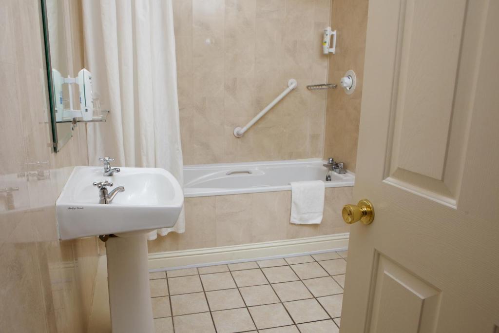 Leens Hotel Abbeyfeale Szoba fotó